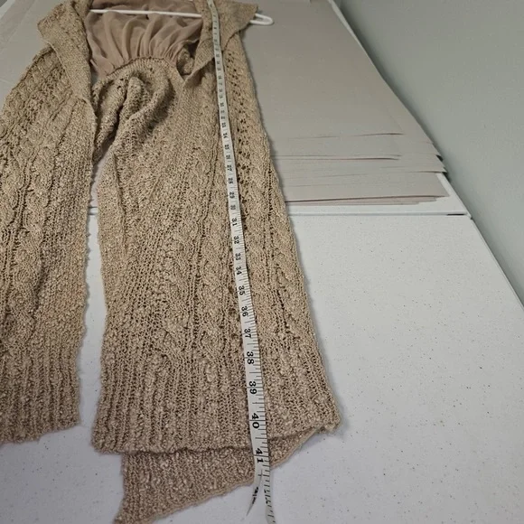 BCBGMAXAZRIA Knit crochet Cover. topper XL - Picture 7 of 7